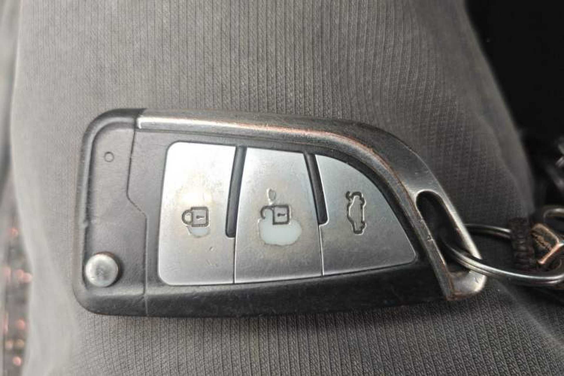 Used Geely Auto Vision X3 2017 1.5L Manual Luxury Model Vehicle Key