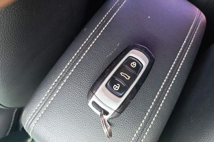 Used Geely Auto Vision X3 2017 1.5L Automatic Luxury Model Vehicle Key