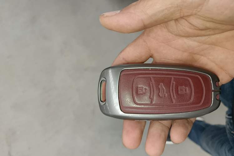Used Geely Auto Vision X3 2017 1.5L Automatic Luxury Model Vehicle Key