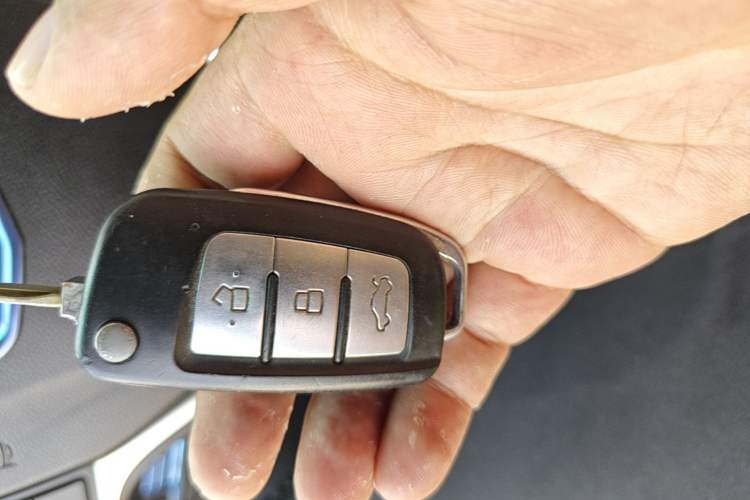 Used Geely Auto Vision X3 2017 1.5L Manual Luxury Model Vehicle Key