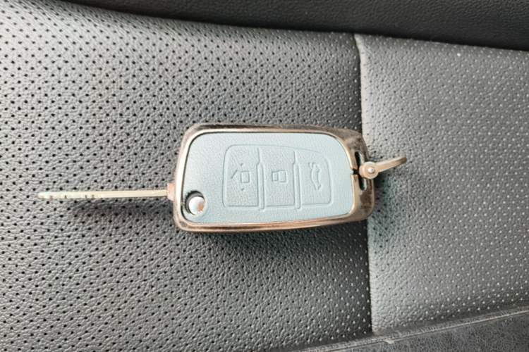 Used Geely Auto Vision X3 2017 1.5L Manual Luxury Model Vehicle Key