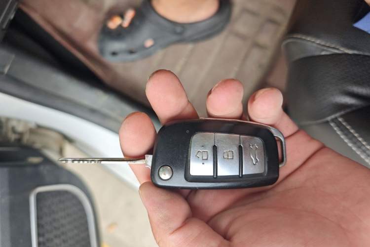Used Geely Auto Vision X3 2017 1.5L Manual Luxury Model Vehicle Key
