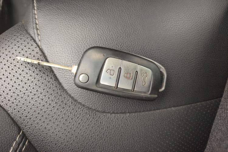 Used Geely Auto Vision X3 2017 1.5L Manual Luxury Model Vehicle Key