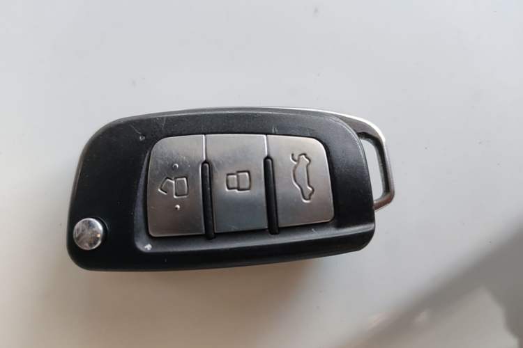 Used Geely Auto Vision X3 2017 1.5L Manual Elite Model Vehicle Key