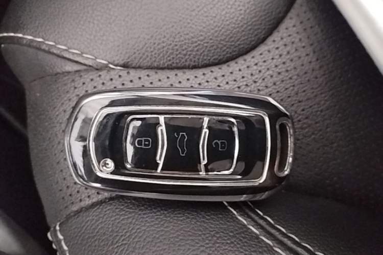 Used Geely Auto Vision X3 2017 1.5L Automatic Elite Model Vehicle Key