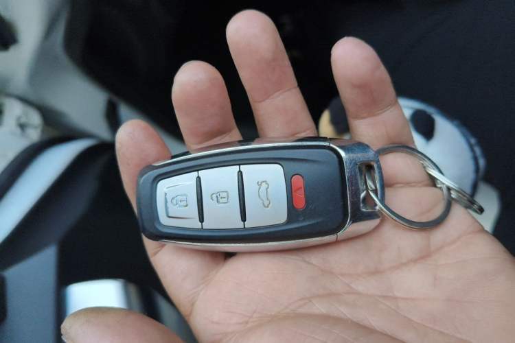 Used Geely Auto Vision X3 2017 1.5L Automatic Elite Model Vehicle Key
