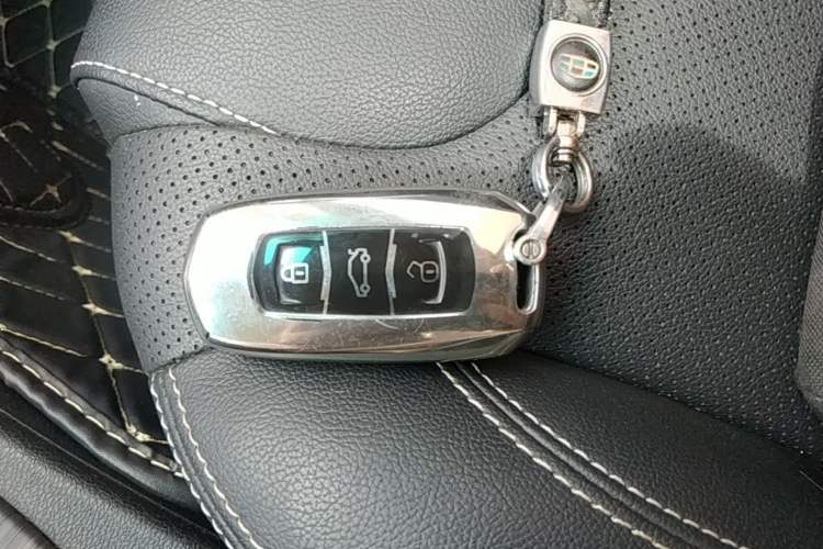 Used Geely Auto Vision X3 2017 1.5L Automatic Luxury Model Vehicle Key