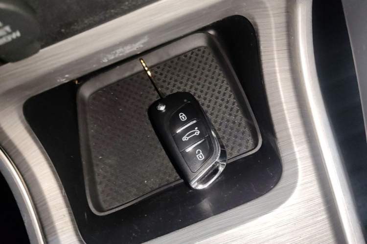 Used Geely Auto Vision X3 2017 1.5L Manual Elite Model Vehicle Key