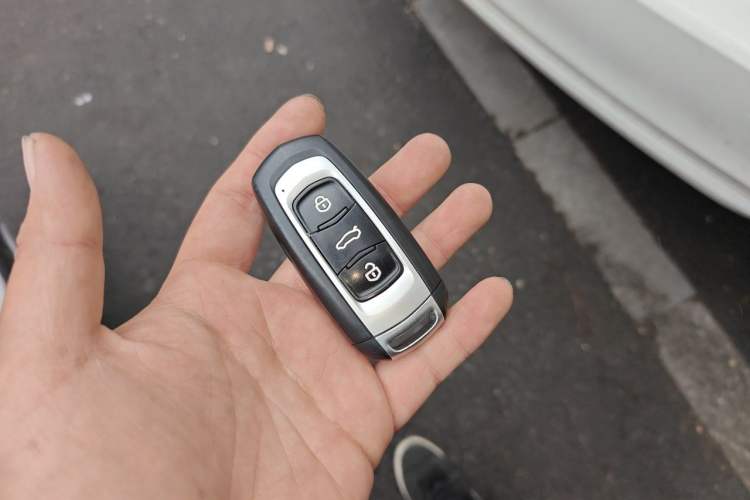 Used Geely Auto Vision X3 2017 1.5L Automatic Elite Model Vehicle Key