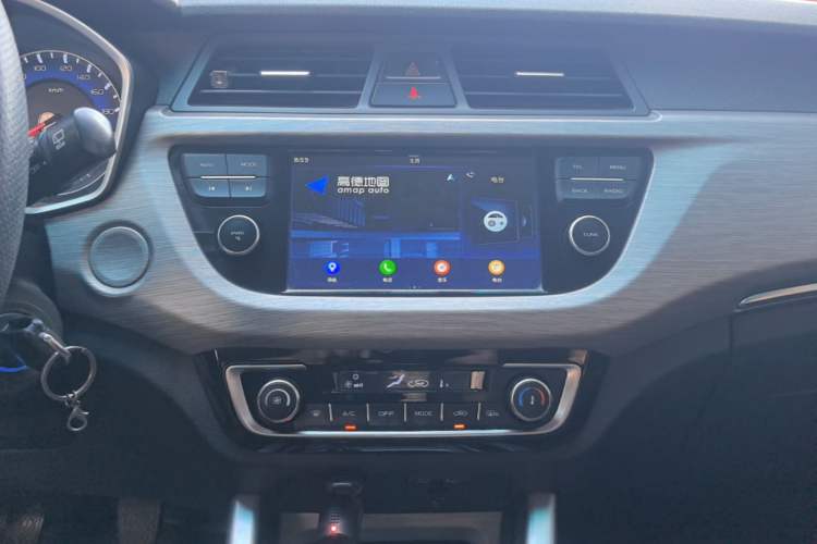 Used Geely Auto Vision X3 2017 1.5L Manual Elite Model Audio And AC Panel