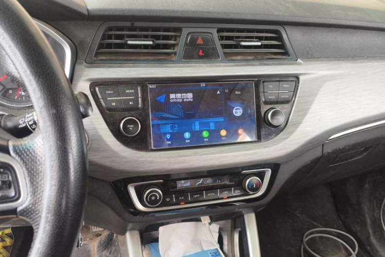 Used Geely Auto Vision X3 2017 1.5L Manual Luxury Model Audio And AC Panel