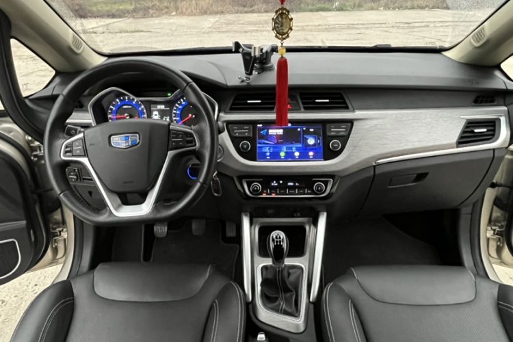 Used Geely Auto Vision X3 2017 1.5L Manual Elite Model Audio And AC Panel