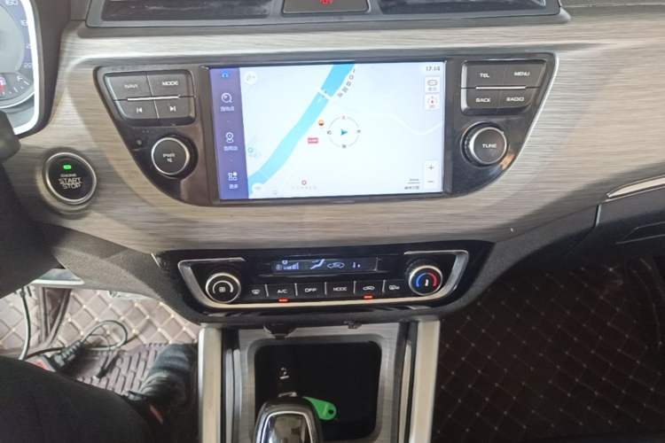 Used Geely Auto Vision X3 2017 1.5L Automatic Elite Model Audio And AC Panel