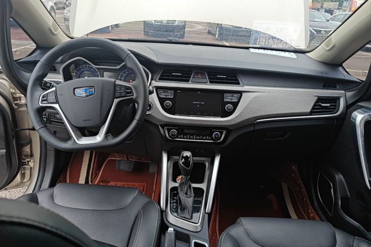Used Geely Auto Vision X3 2017 1.5L Automatic Luxury Model Center Console