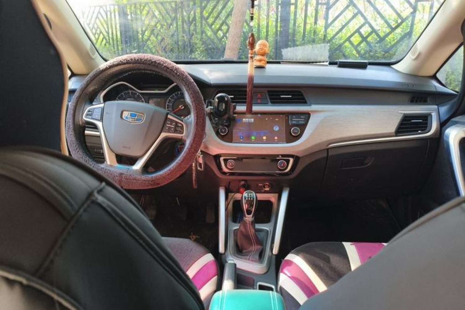 Used Geely Auto Vision X3 2017 1.5L Manual Entry-Level Model Center Console