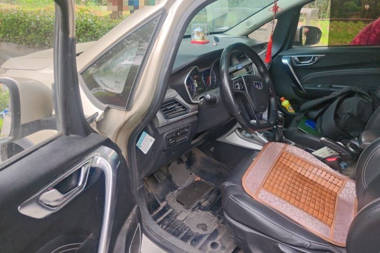 Used Geely Auto Vision X3 2017 1.5L Manual Luxury Model Driver Seat