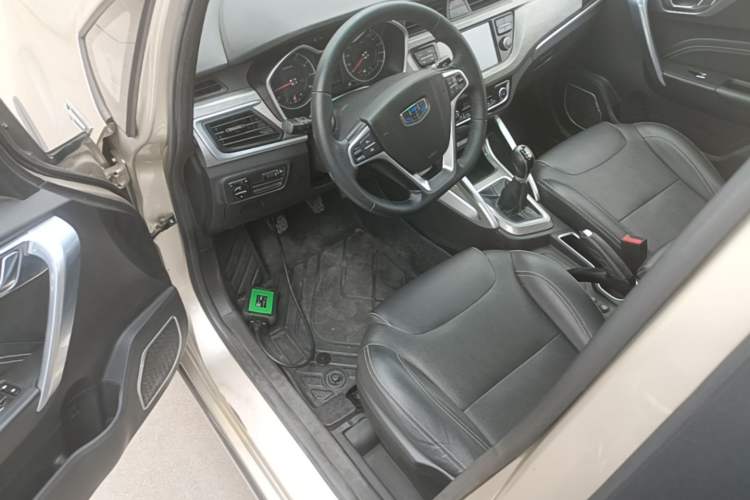Used Geely Auto Vision X3 2017 1.5L Manual Elite Model Driver Seat
