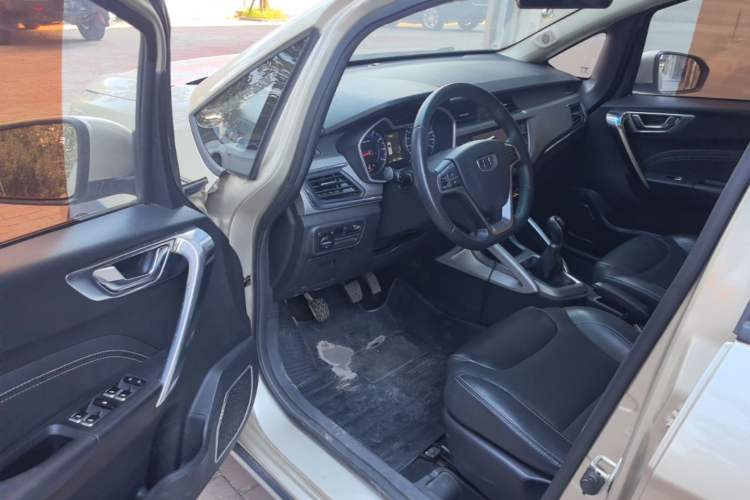 Used Geely Auto Vision X3 2017 1.5L Manual Elite Model Driver Seat