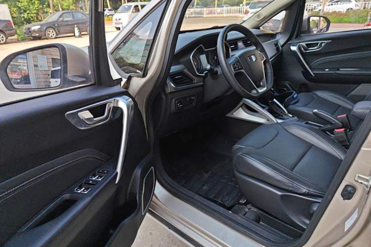 Used Geely Auto Vision X3 2017 1.5L Automatic Elite Model Driver Seat