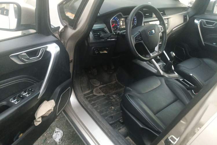 Used Geely Auto Vision X3 2017 1.5L Manual Elite Model Driver Seat