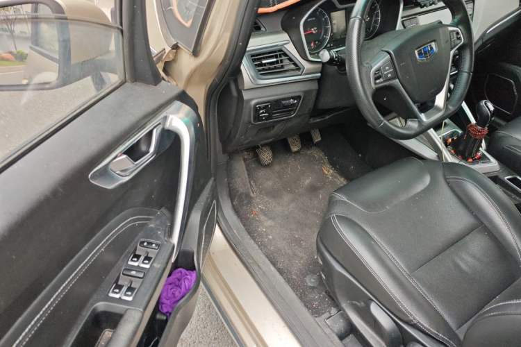 Used Geely Auto Vision X3 2017 1.5L Manual Luxury Model Driver Seat