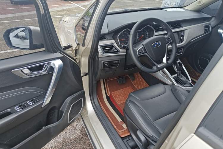 Used Geely Auto Vision X3 2017 1.5L Automatic Luxury Model Driver Seat