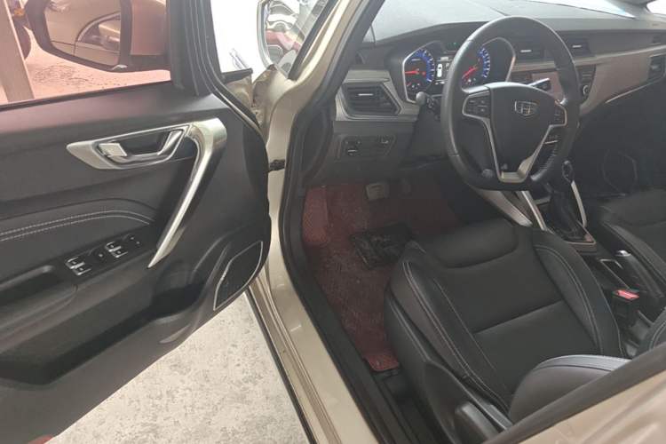 Used Geely Auto Vision X3 2017 1.5L Automatic Elite Model Driver Seat