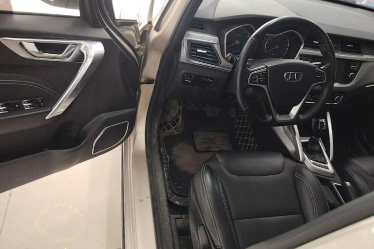 Used Geely Auto Vision X3 2017 1.5L Automatic Luxury Model Driver Seat