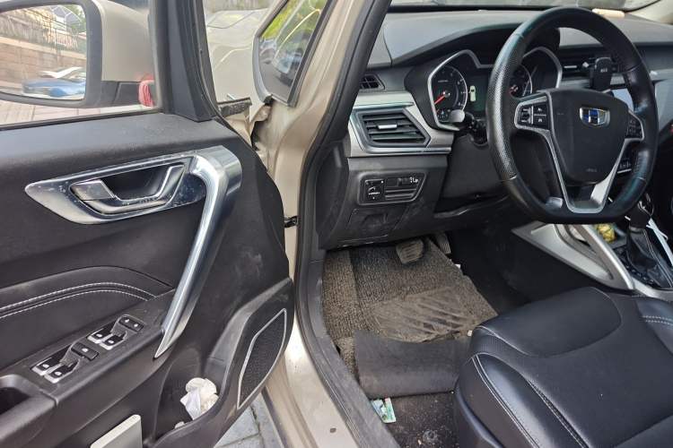 Used Geely Auto Vision X3 2017 1.5L Automatic Luxury Model Driver Seat