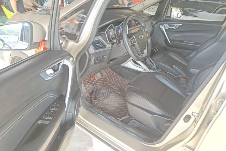 Used Geely Auto Vision X3 2017 1.5L Automatic Elite Model Driver Seat