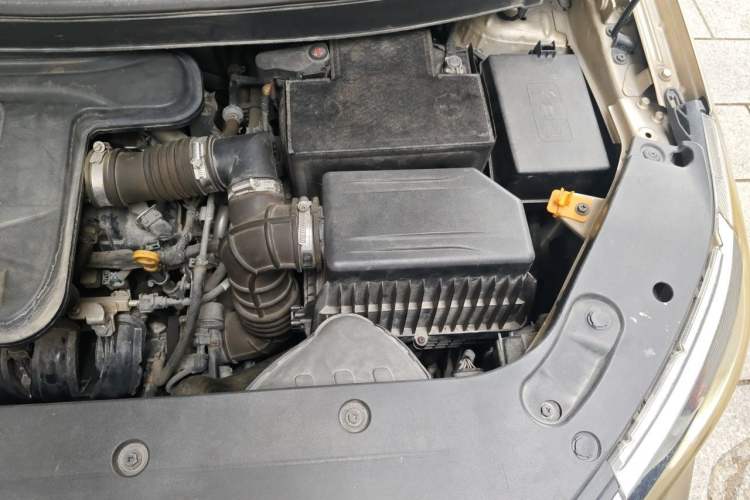 Used Geely Auto Vision X3 2017 1.5L Automatic Elite Model Engine Bay Left