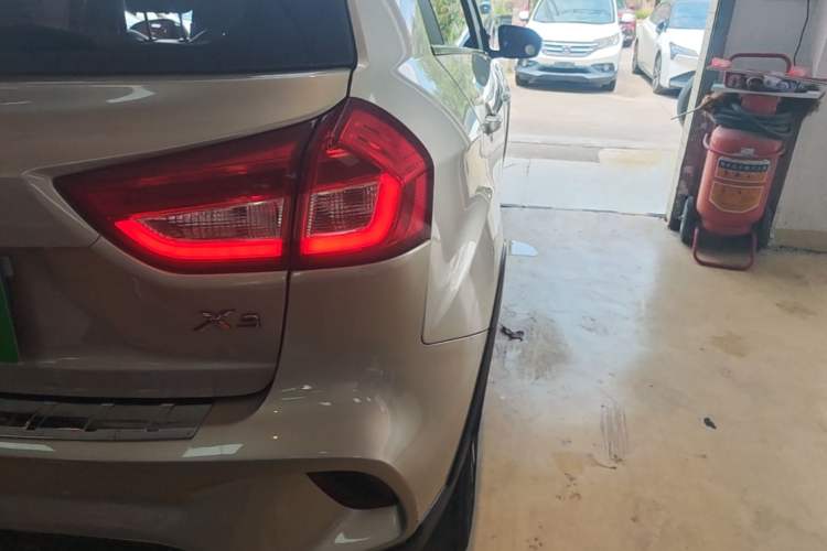 Used Geely Auto Vision X3 2017 1.5L Automatic Luxury Model Exterior 1