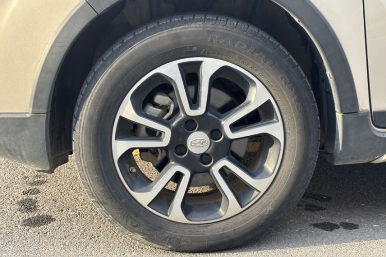 Used Geely Auto Vision X3 2017 1.5L Manual Elite Model Exterior 3
