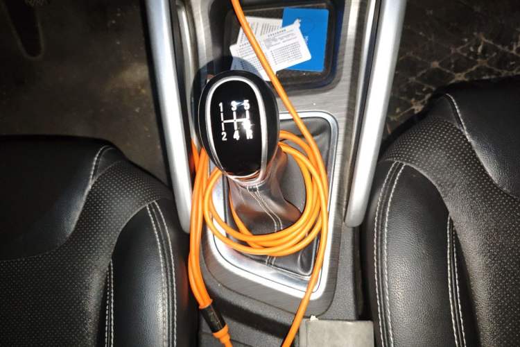 Used Geely Auto Vision X3 2017 1.5L Manual Luxury Model Gear Lever