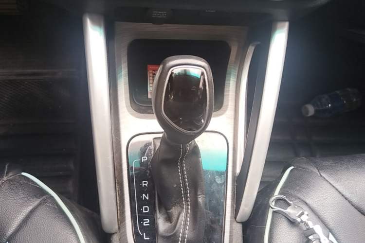 Used Geely Auto Vision X3 2017 1.5L Automatic Luxury Model Gear Lever