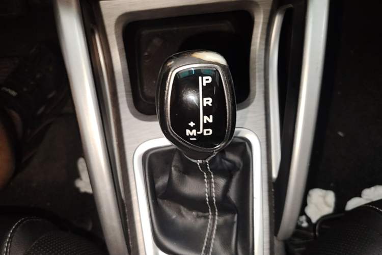 Used Geely Auto Vision X3 2017 1.5L Automatic Luxury Model Gear Lever