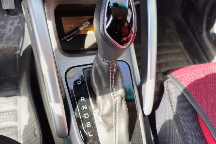 Used Geely Auto Vision X3 2017 1.5L Automatic Luxury Model Gear Lever