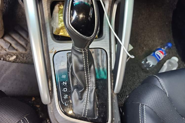 Used Geely Auto Vision X3 2017 1.5L Automatic Luxury Model Gear Lever
