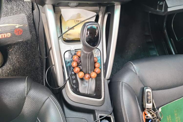 Used Geely Auto Vision X3 2017 1.5L Automatic Elite Model Gear Lever
