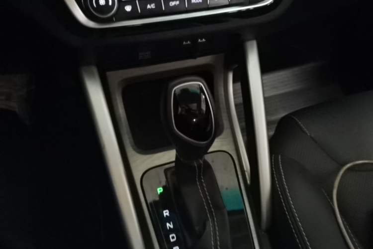 Used Geely Auto Vision X3 2017 1.5L Automatic Luxury Model Gear Lever
