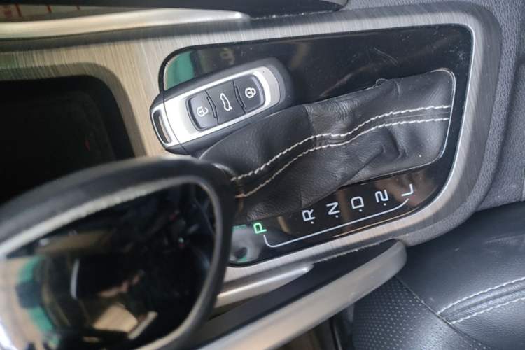 Used Geely Auto Vision X3 2017 1.5L Automatic Luxury Model Gear Lever