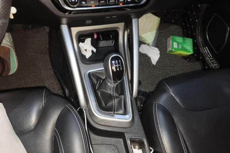 Used Geely Auto Vision X3 2017 1.5L Manual Elite Model Gear Lever