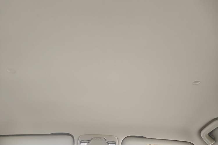 Used Geely Auto Vision X3 2017 1.5L Automatic Elite Model Headliner