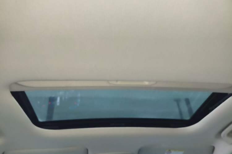 Used Geely Auto Vision X3 2017 1.5L Manual Luxury Model Headliner