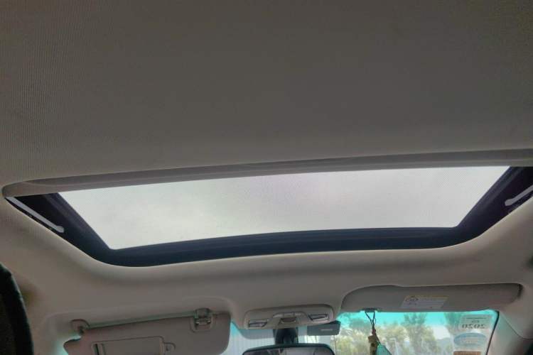 Used Geely Auto Vision X3 2017 1.5L Automatic Luxury Model Headliner