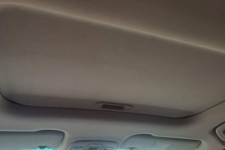 Used Geely Auto Vision X3 2017 1.5L Automatic Luxury Model Headliner
