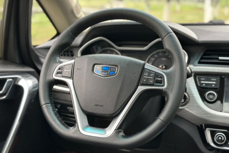 Used Geely Auto Vision X3 2017 1.5L Automatic Luxury Model Interior 1
