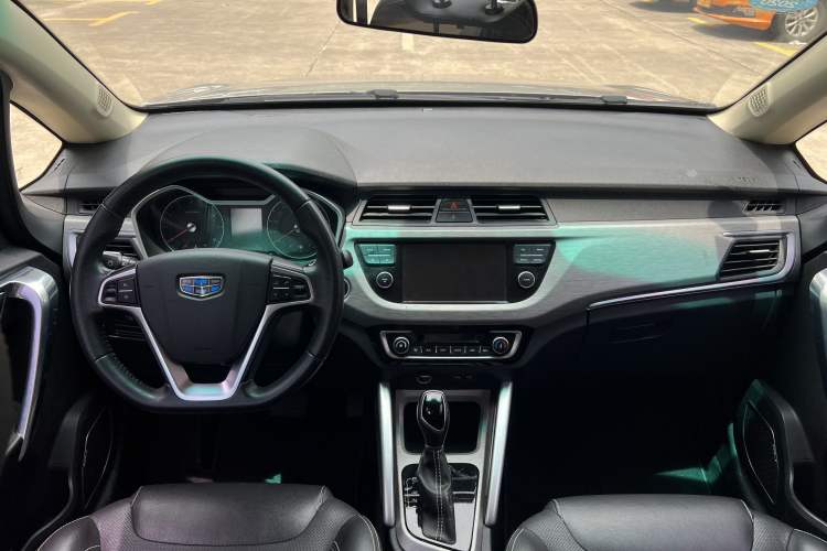 Used Geely Auto Vision X3 2017 1.5L Automatic Luxury Model Interior 2