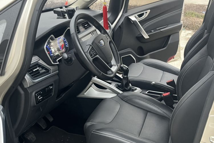 Used Geely Auto Vision X3 2017 1.5L Manual Elite Model Interior 2