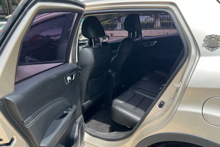 Used Geely Auto Vision X3 2017 1.5L Automatic Luxury Model Interior 3